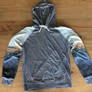 American Eagle long sleeve shirt